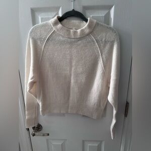 Aritzia 100% cashmere sweater, xsmall